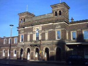 Queen Hotel - Chester Station. Click here for more information.
